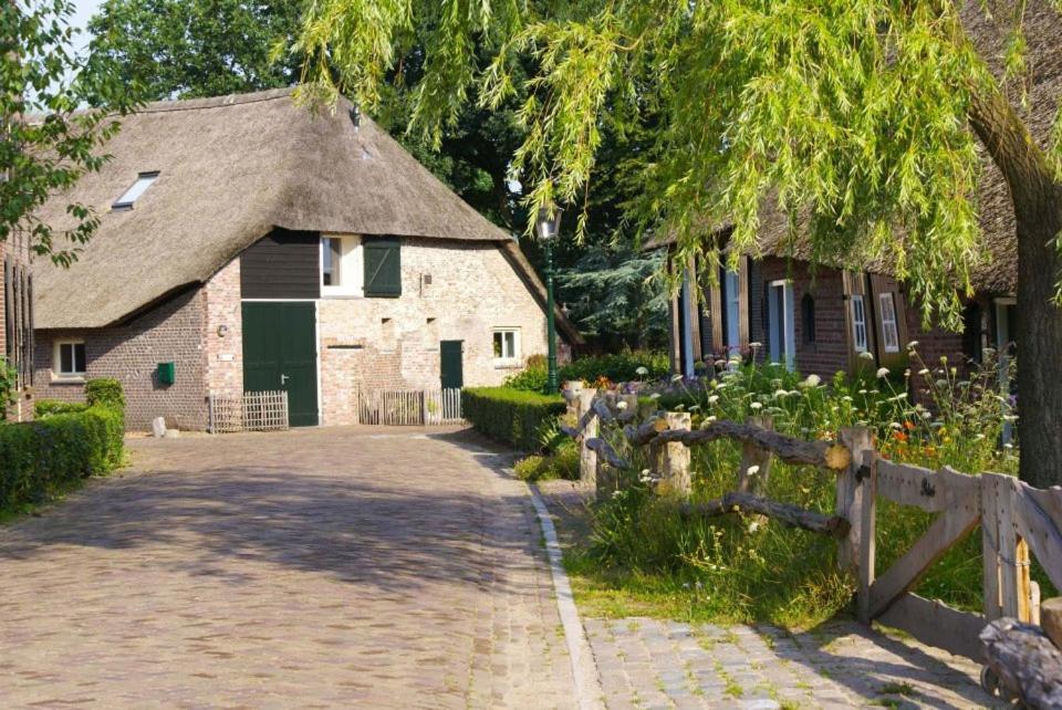 Camping Het Smitske 德吕嫩 外观 照片